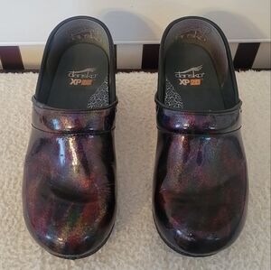 Dansko XP 2.0 Iridescent Clog Size 36